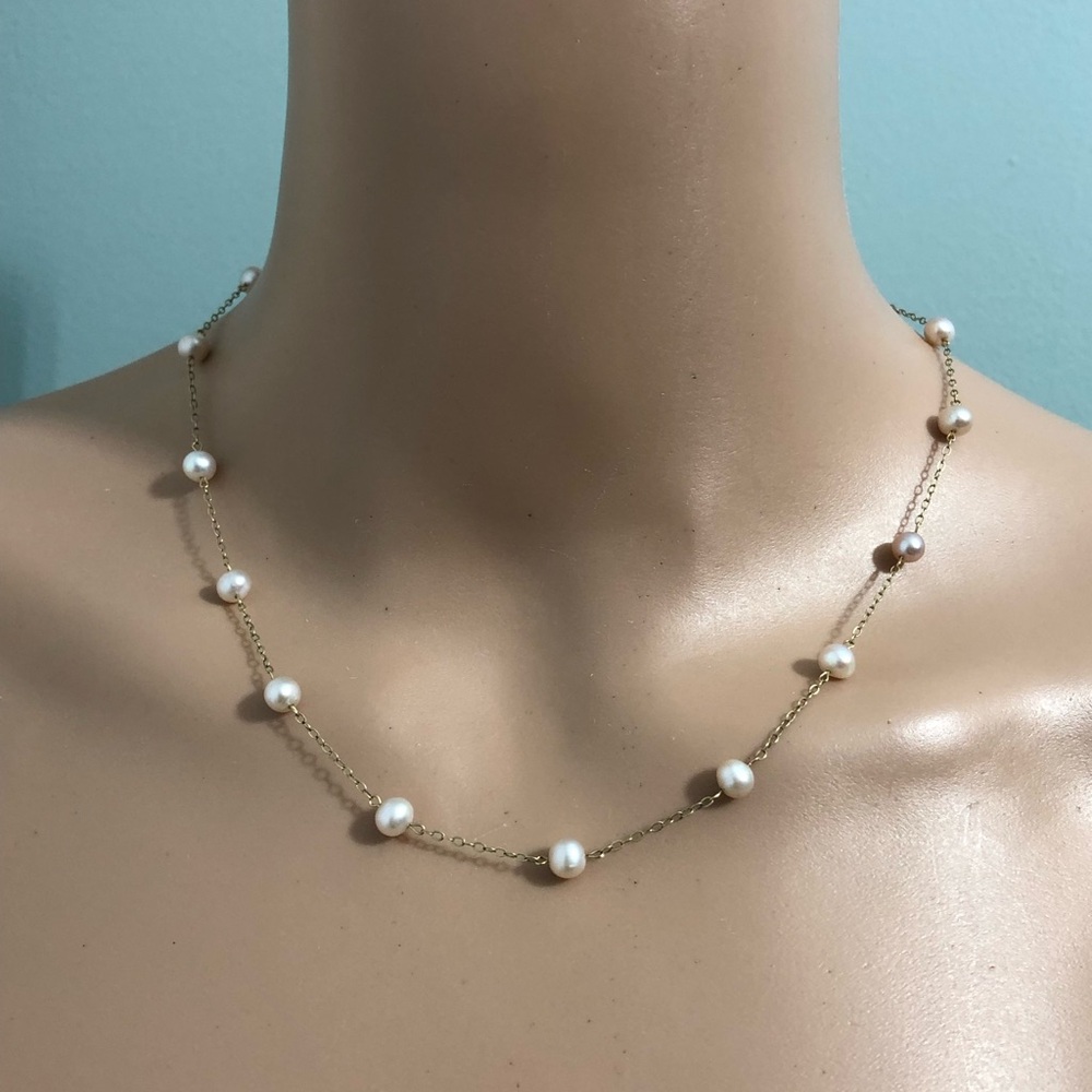 JCM 10k Yellow Gold Pearl Station Necklace Cable Chain
